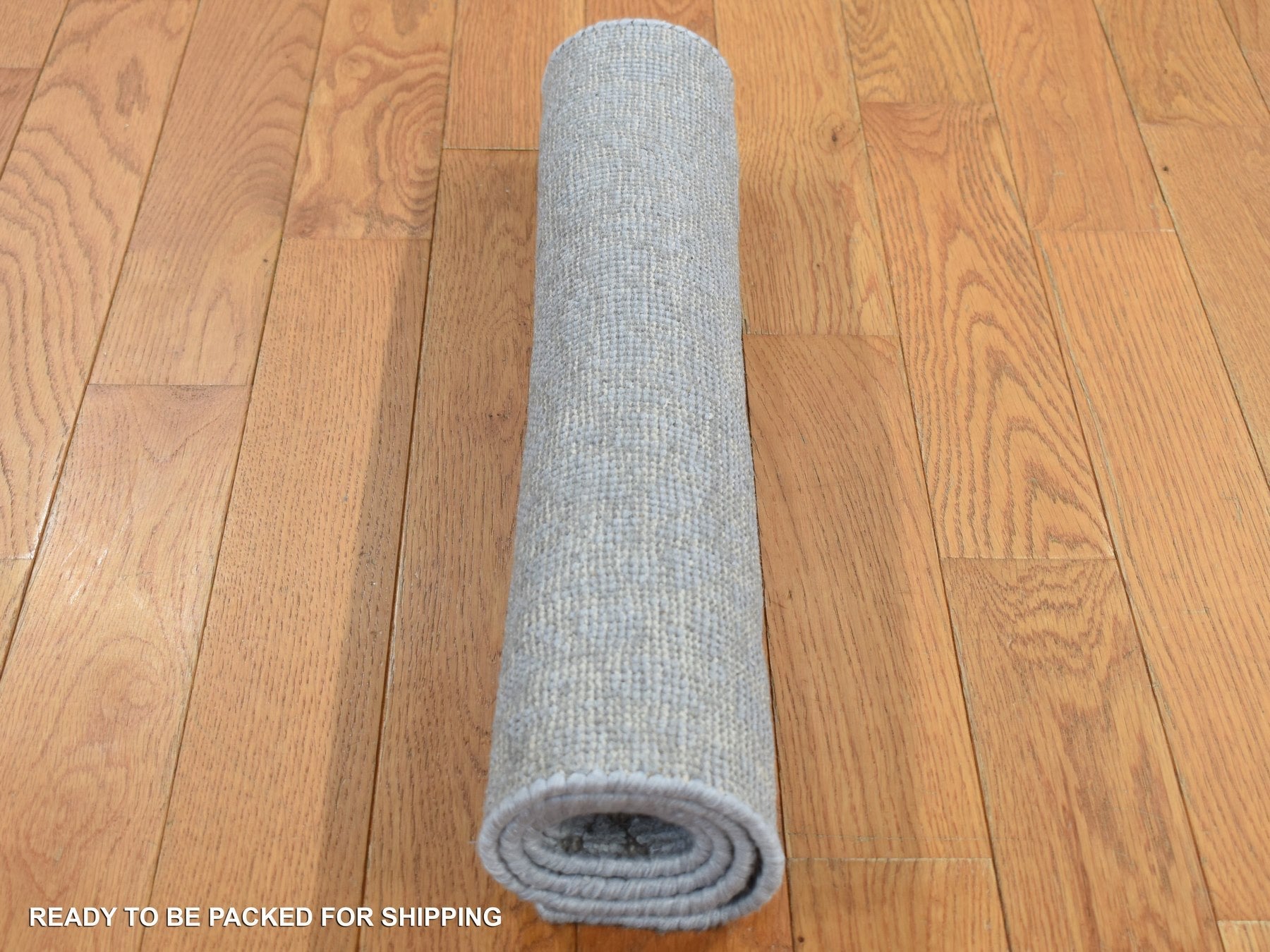 Modern / Contemporary hand-knotted wool/silk rug in Gray, 2' x 3' — SKU O087808 (view 7)