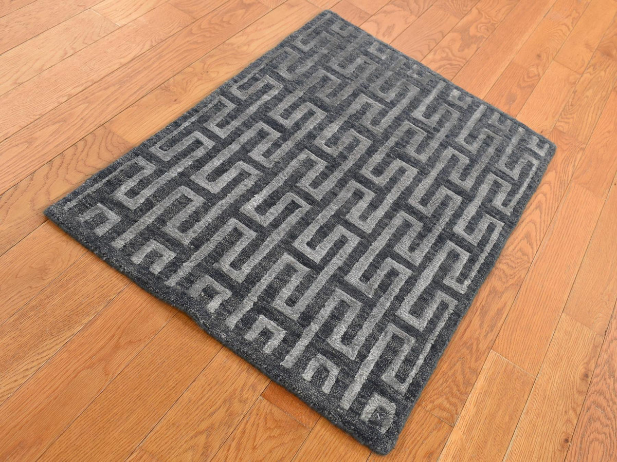 Modern / Contemporary hand-knotted wool/silk rug in Gray, 2' x 2'10" — SKU O087821 (view 2)