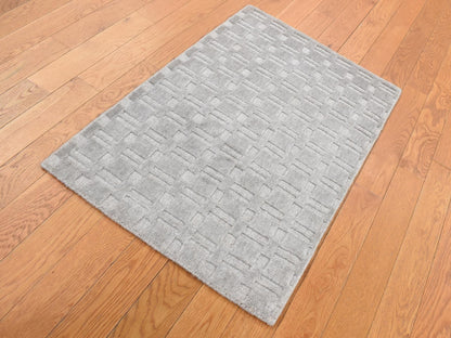 Grey 2'0" x 3'0" Modern / Contemporary Handloom Wool Rug - Sku: O087823