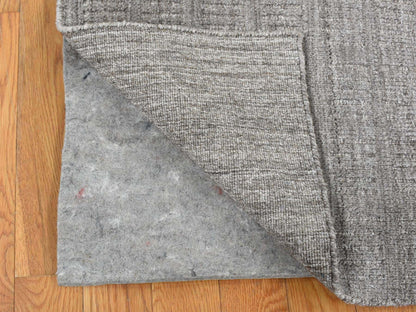 Modern / Contemporary hand-knotted wool rug in Gray, 2' x 3' — SKU O087825 (view 3)