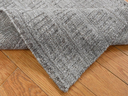 Modern / Contemporary hand-knotted wool rug in Gray, 2' x 3' — SKU O087825 (view 4)