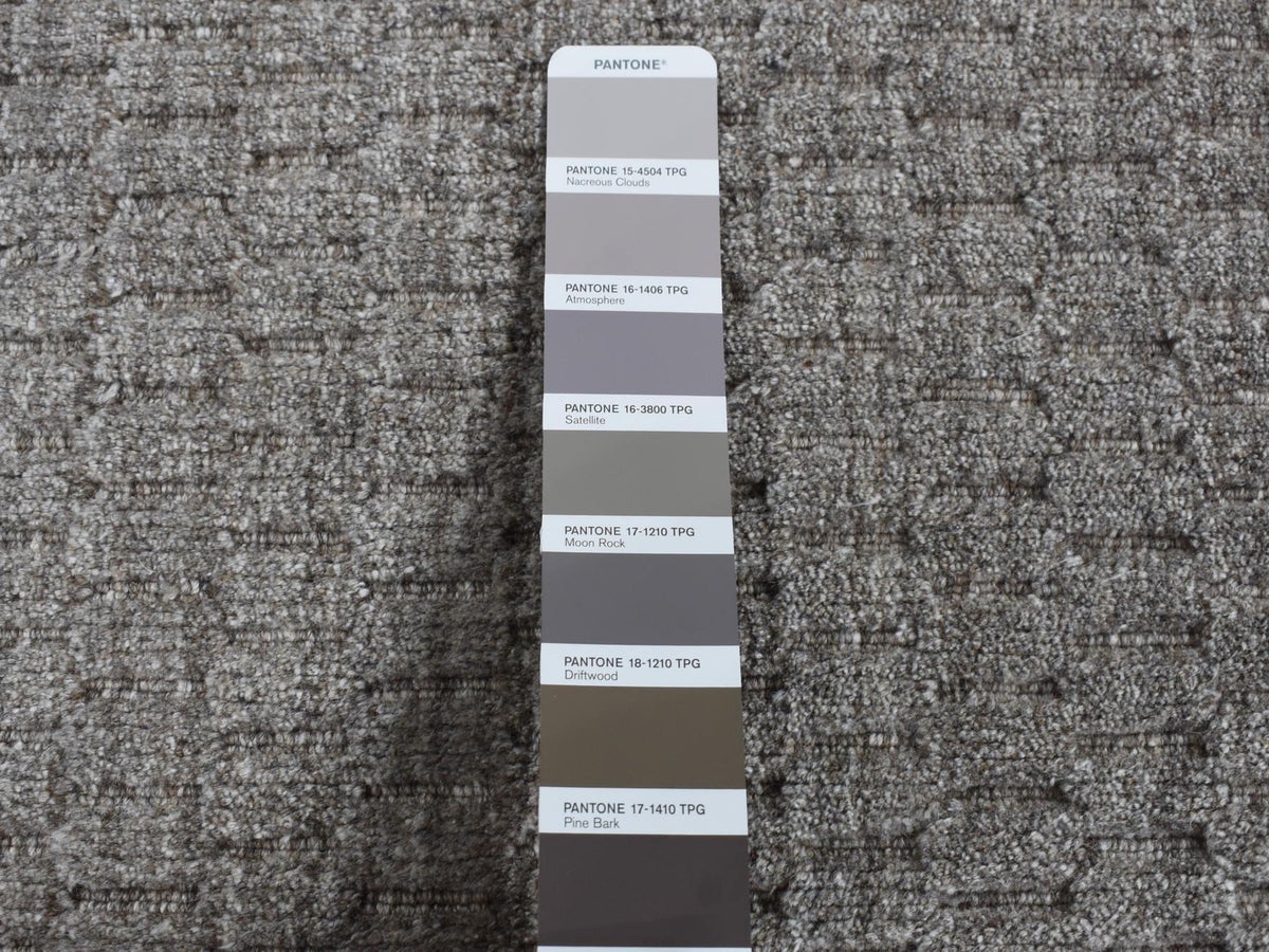 Modern / Contemporary hand-knotted wool rug in Gray, 2' x 3' — SKU O087830 (view 5)