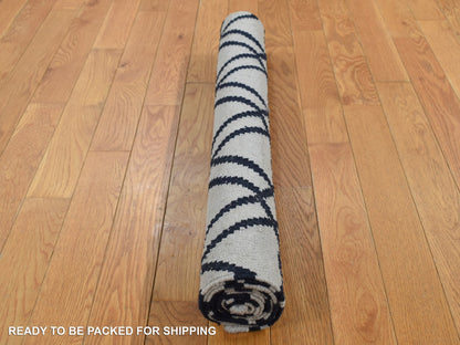 Kilim Flat-Weave hand-knotted wool runner in Gray, 2'9" x 6' — SKU O087834 (view 7)