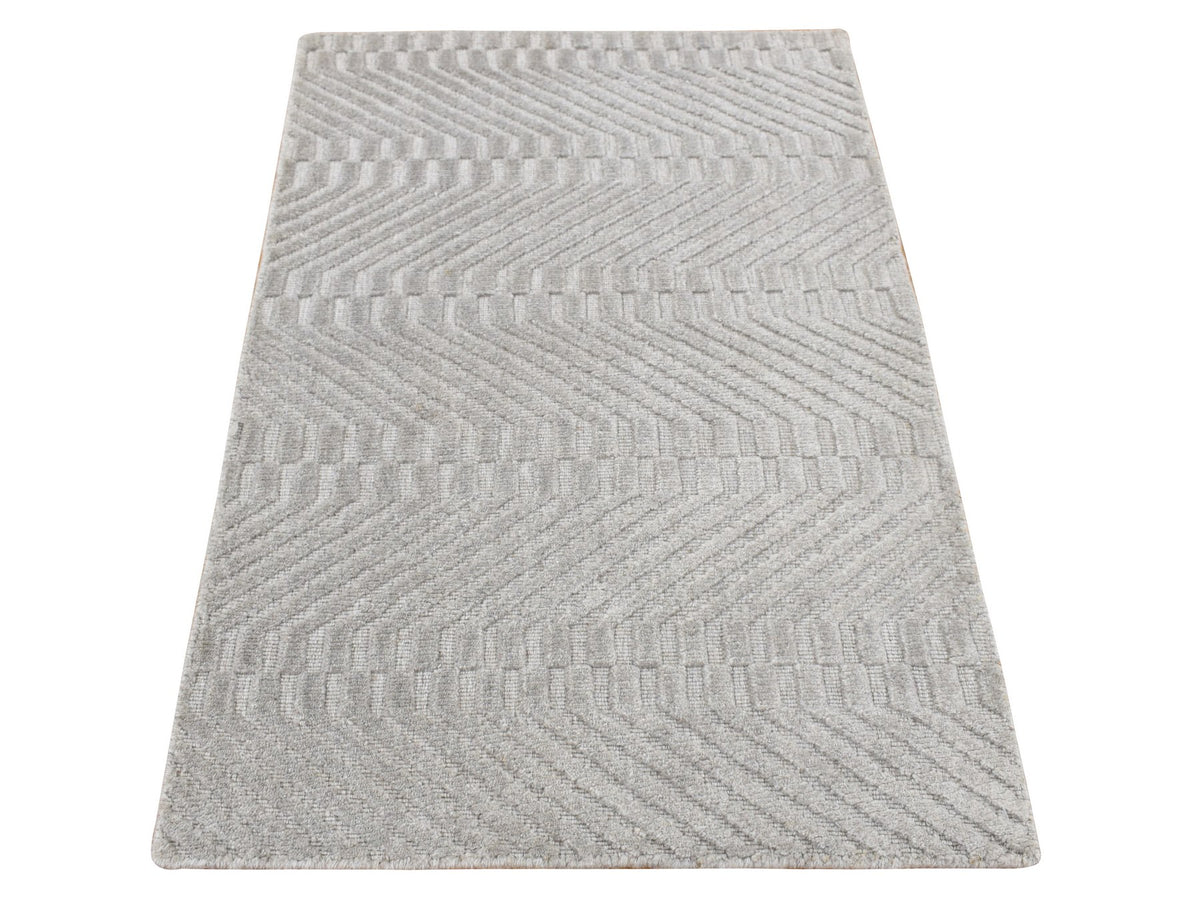 Modern / Contemporary hand-knotted wool/silk rug in Gray, 2' x 3' — SKU O087838