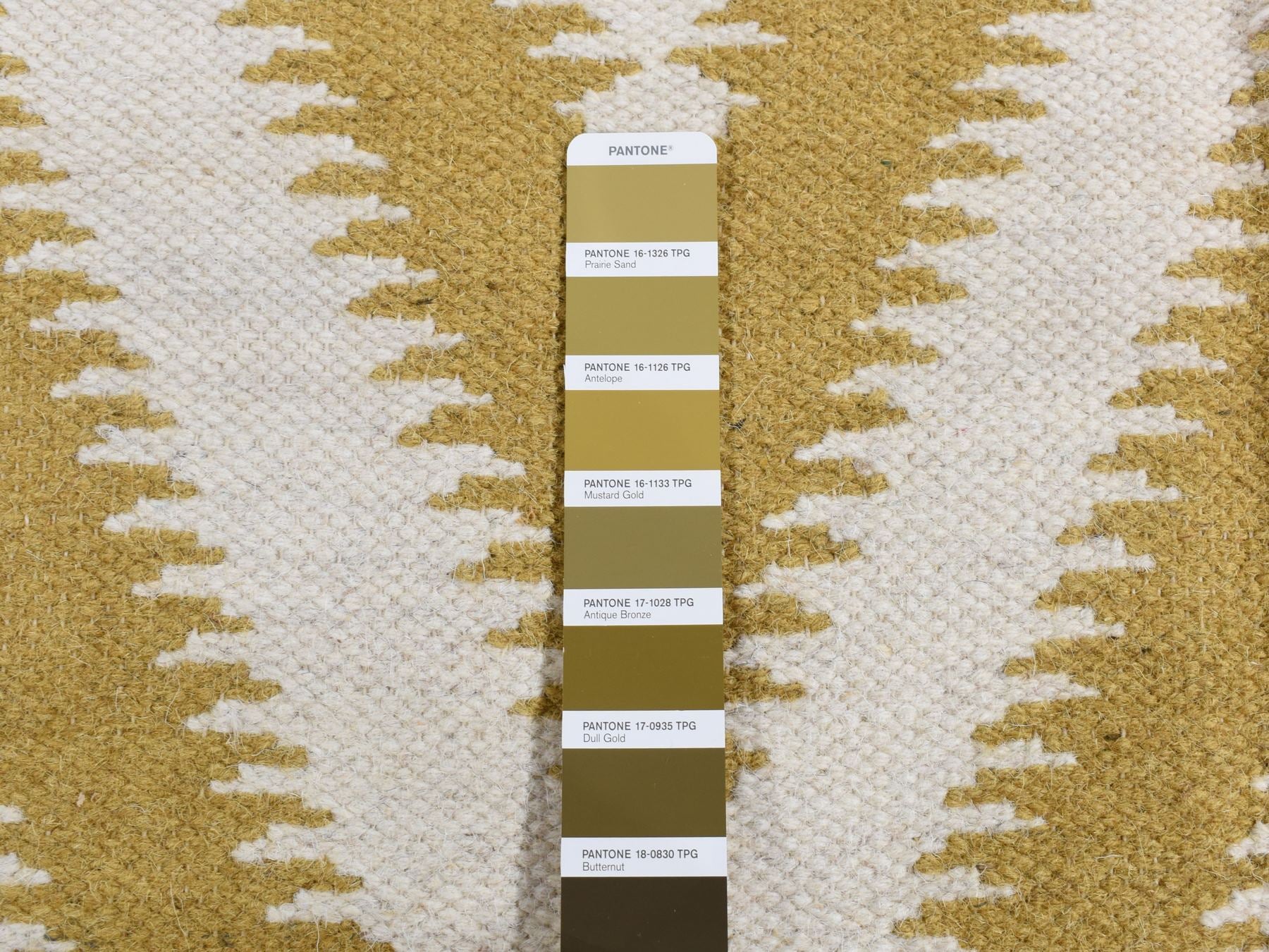 Kilim Flat-Weave hand-knotted wool rug in Yellow, 8' x 10' — SKU O087882 (view 7)