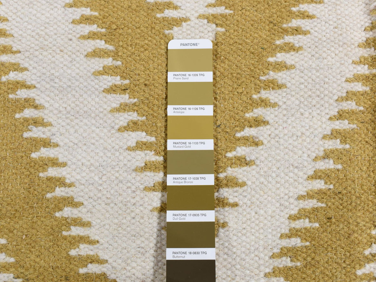 Kilim Flat-Weave hand-knotted wool rug in Yellow, 5' x 8' — SKU O087887 (view 7)
