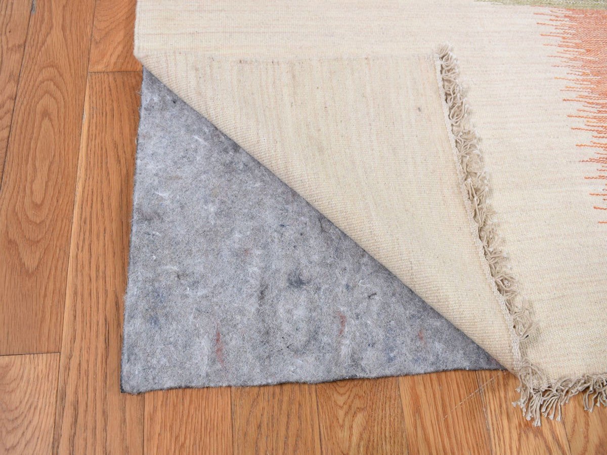 Kilim Flat-Weave hand-knotted wool rug in Ivory, 9' x 12'6" — SKU O087895 (view 4)