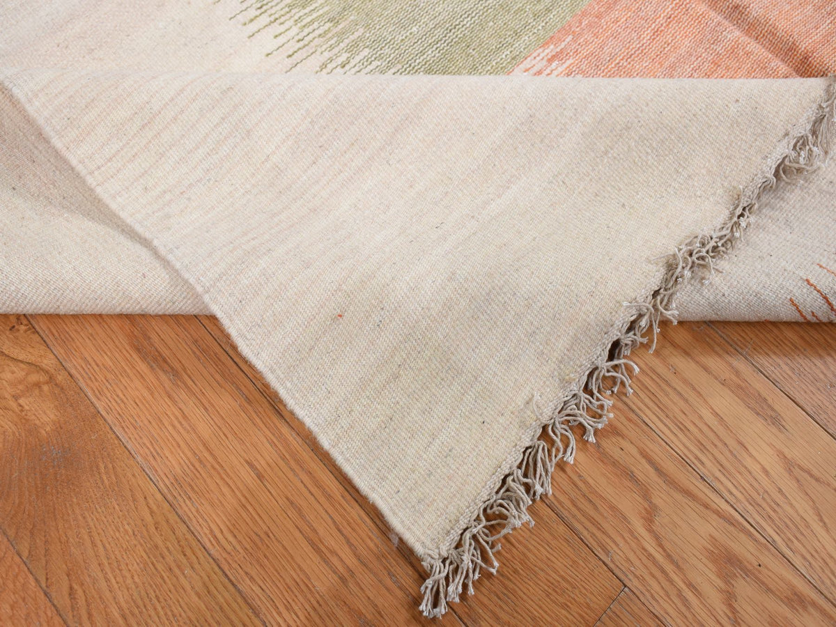 Kilim Flat-Weave hand-knotted wool rug in Ivory, 9' x 12'6" — SKU O087895 (view 5)