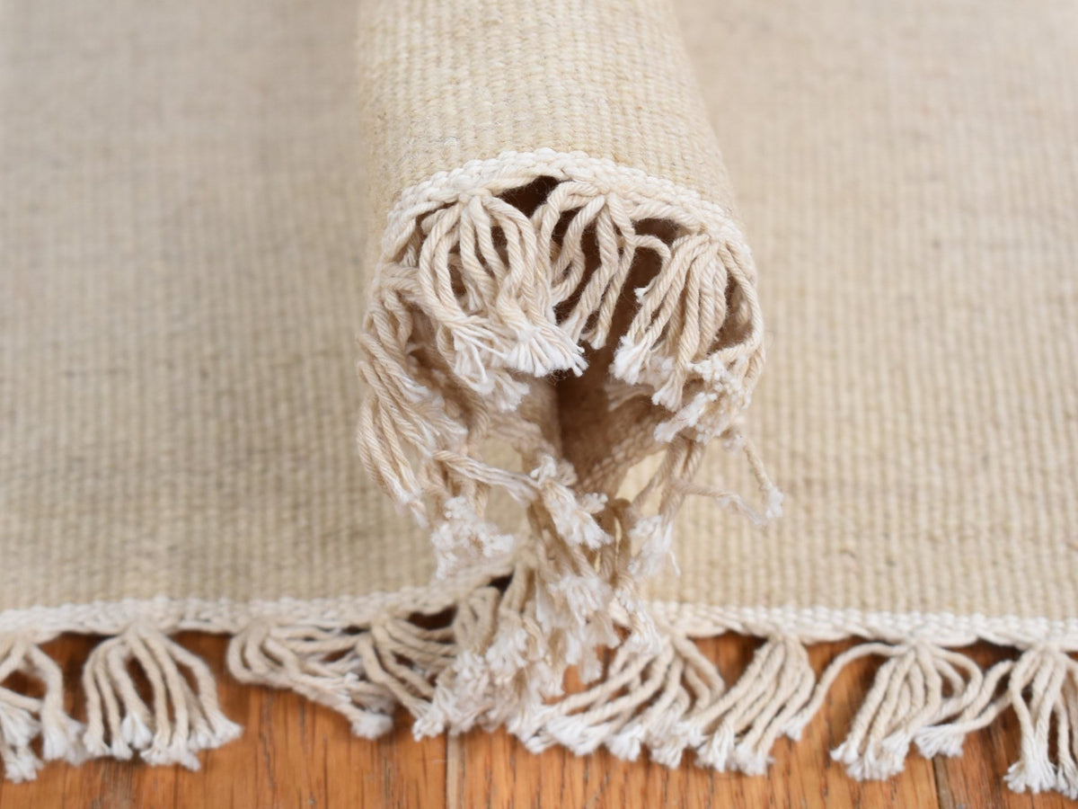 Kilim Flat-Weave hand-knotted wool rug in Ivory, 8' x 10'2" — SKU O087910 (view 6)