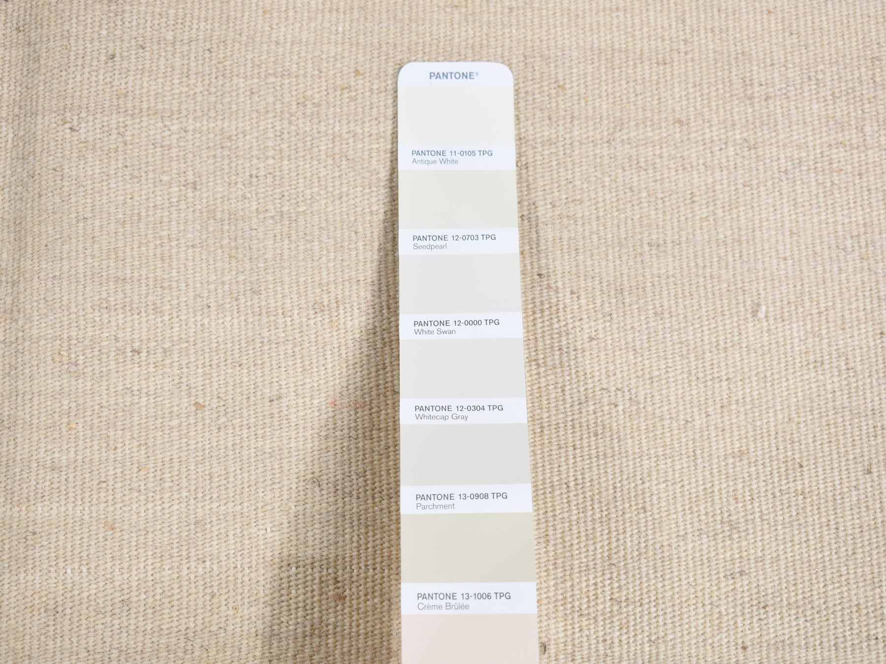 Kilim Flat-Weave hand-knotted wool rug in Ivory, 8' x 10'2" — SKU O087910 (view 7)