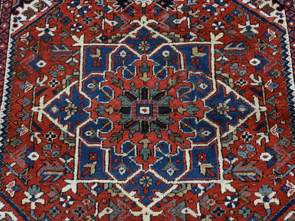 Heriz Heriz hand-knotted wool rug in Red & Blue, 4'9" x 5'10" — SKU O087915 (view 6)