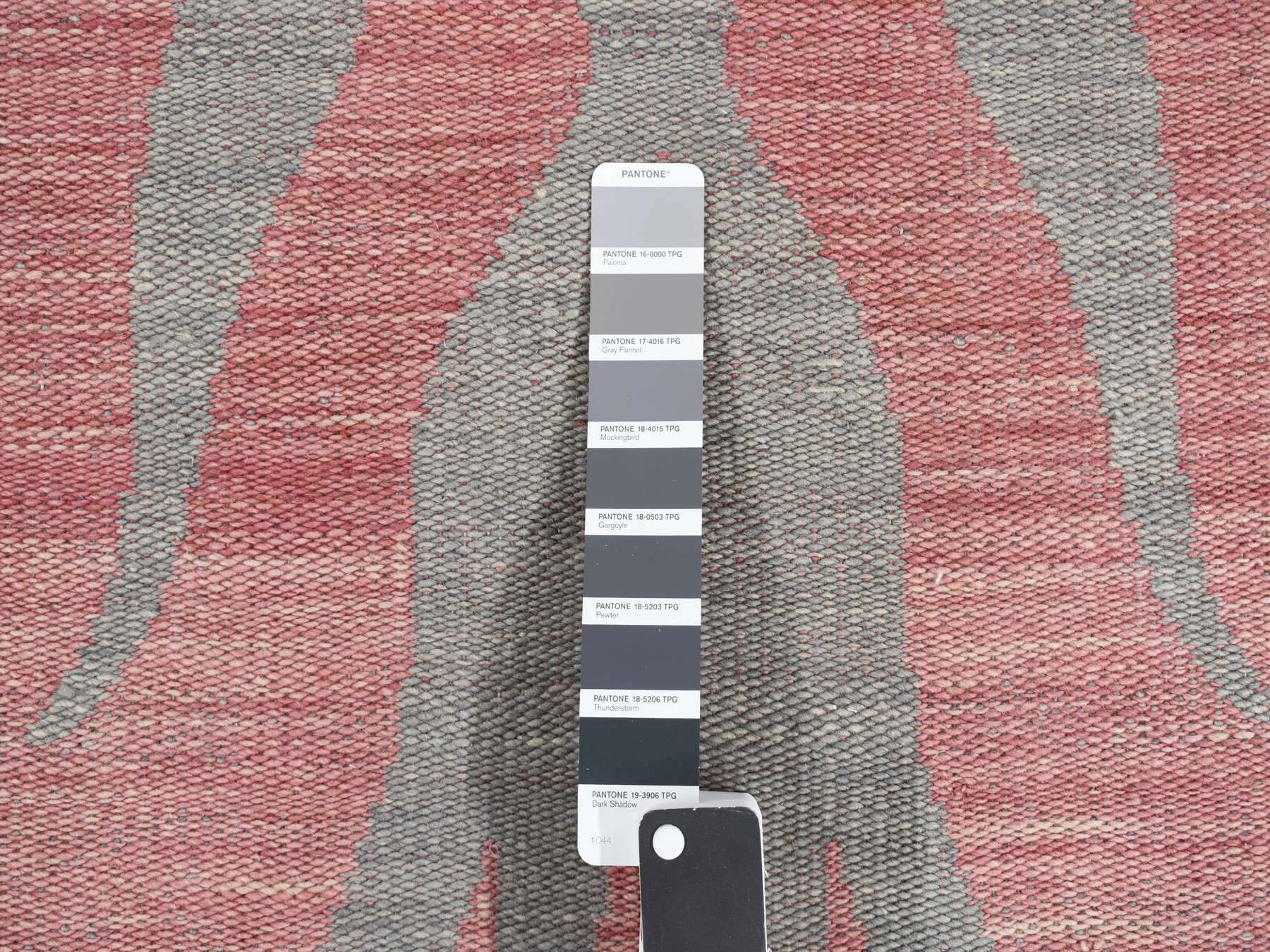 Kilim Flat-Weave hand-knotted wool rug in Gray, 4' x 6' — SKU O087929 (view 5)