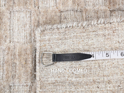 Modern / Contemporary hand-knotted wool rug in Gray, 1'6" x 1'6" — SKU O087944 (view 5)