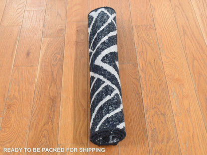 Black 2'2" x 2'2" Modern and Contemporary Hand knotted Wool/Silk Rug - Sku: O087990