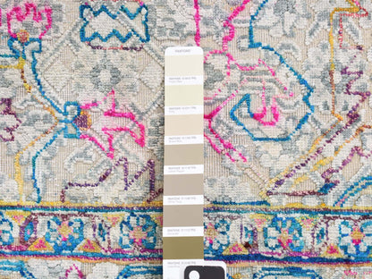 Modern / Contemporary hand-knotted wool/silk rug in Ivory, 2' x 2' — SKU O087991 (view 4)
