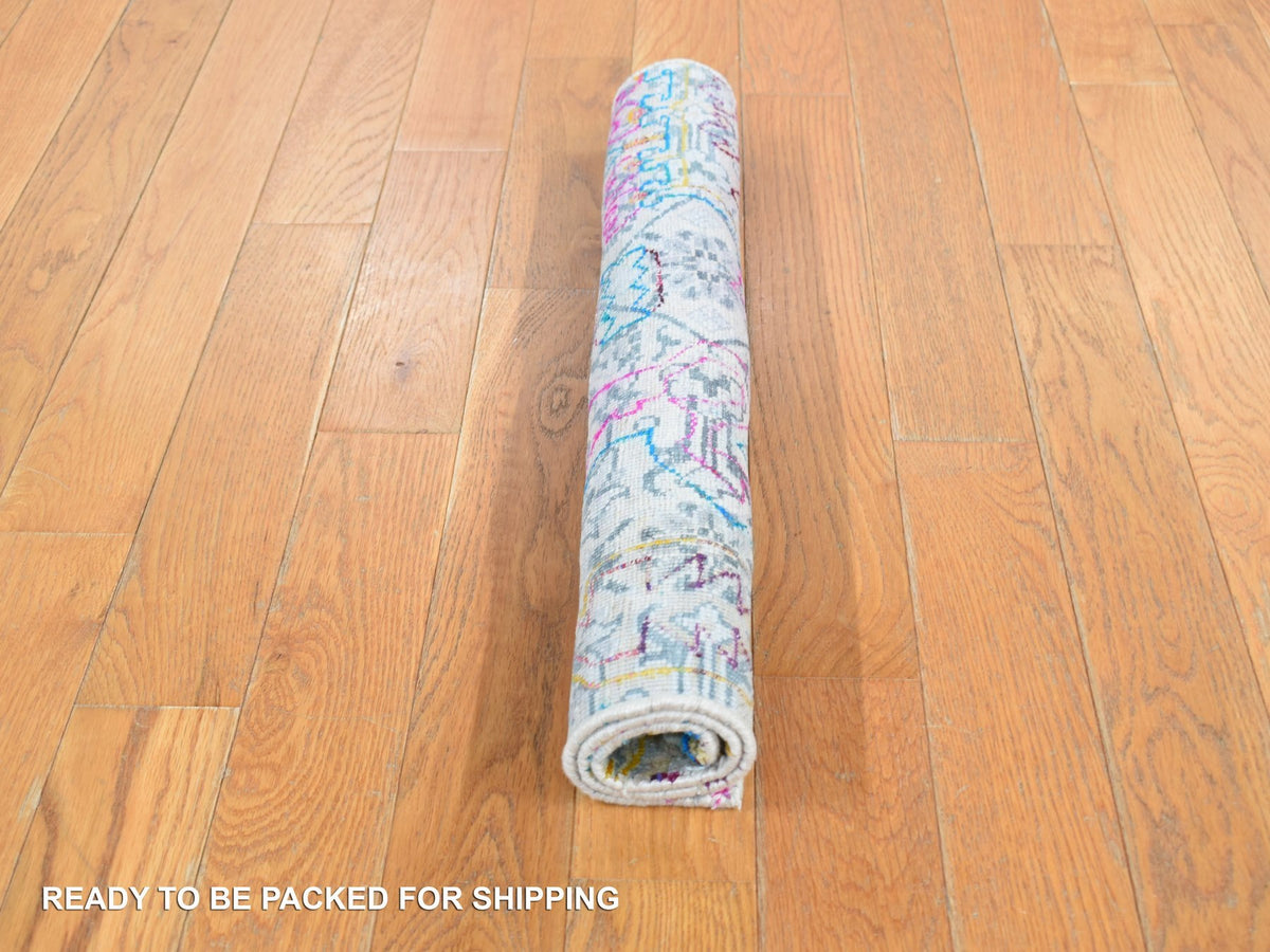 Modern / Contemporary hand-knotted wool/silk rug in Ivory, 2' x 2' — SKU O087991 (view 5)