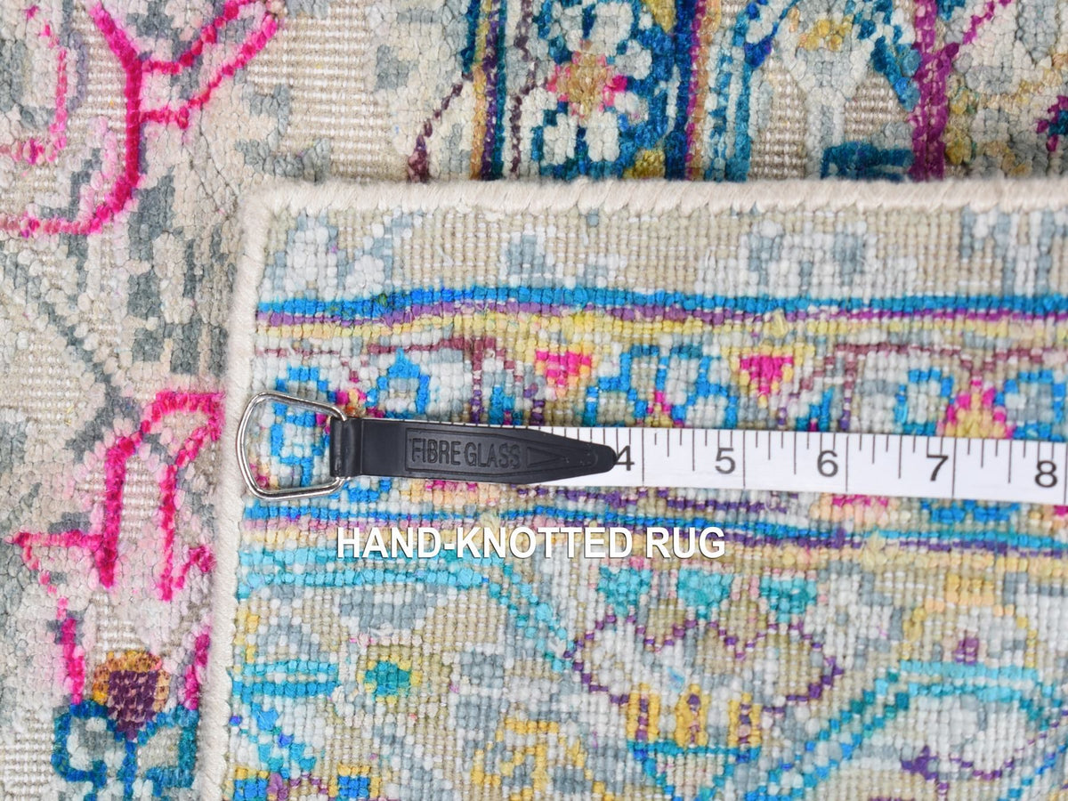 Modern / Contemporary hand-knotted wool/silk rug in Ivory, 2' x 2' — SKU O087991 (view 7)