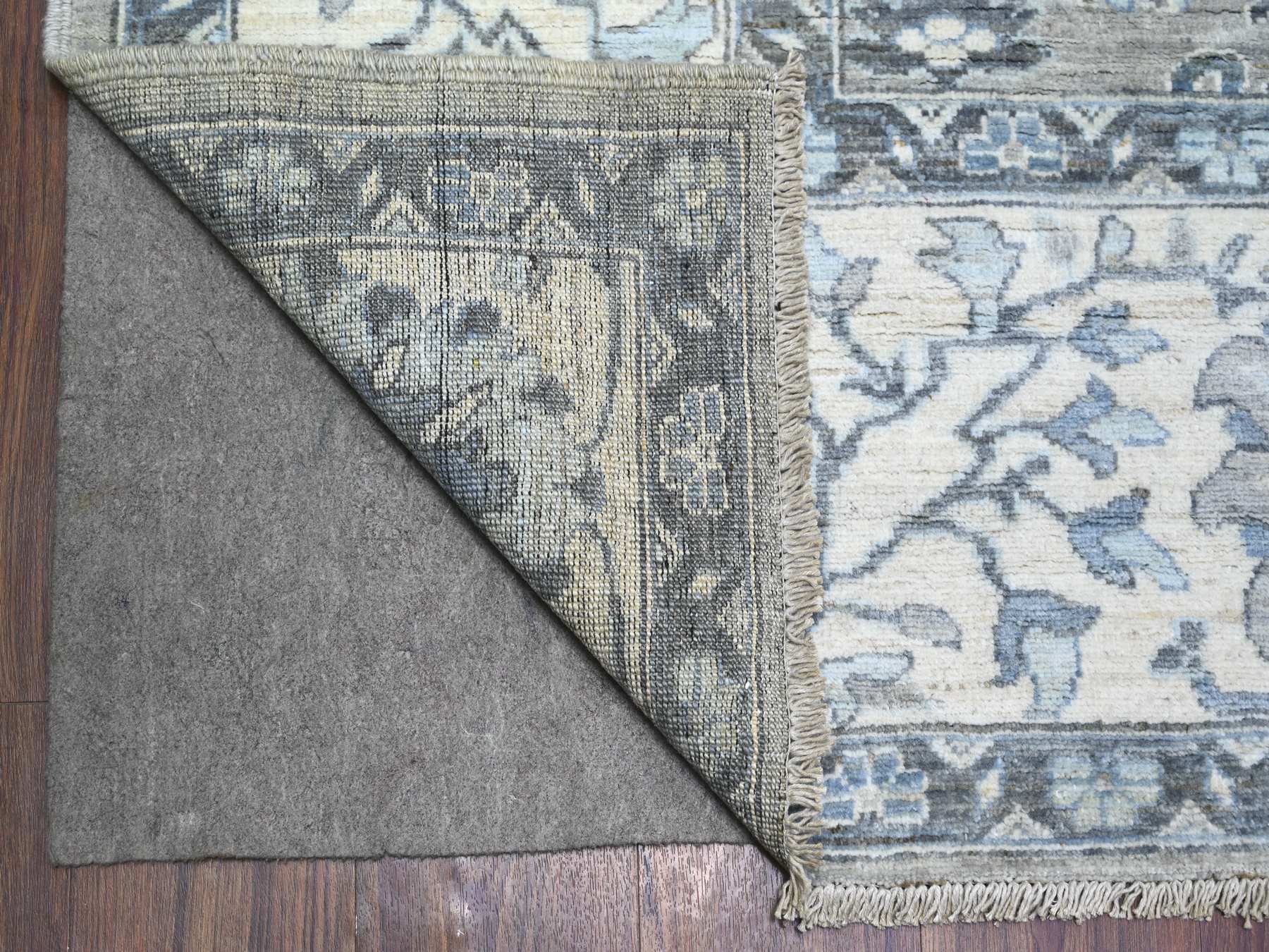 Heriz Oushak hand-knotted wool rug in Gray & Ivory, 8'3" x 9'11" — SKU O088045 (view 4)