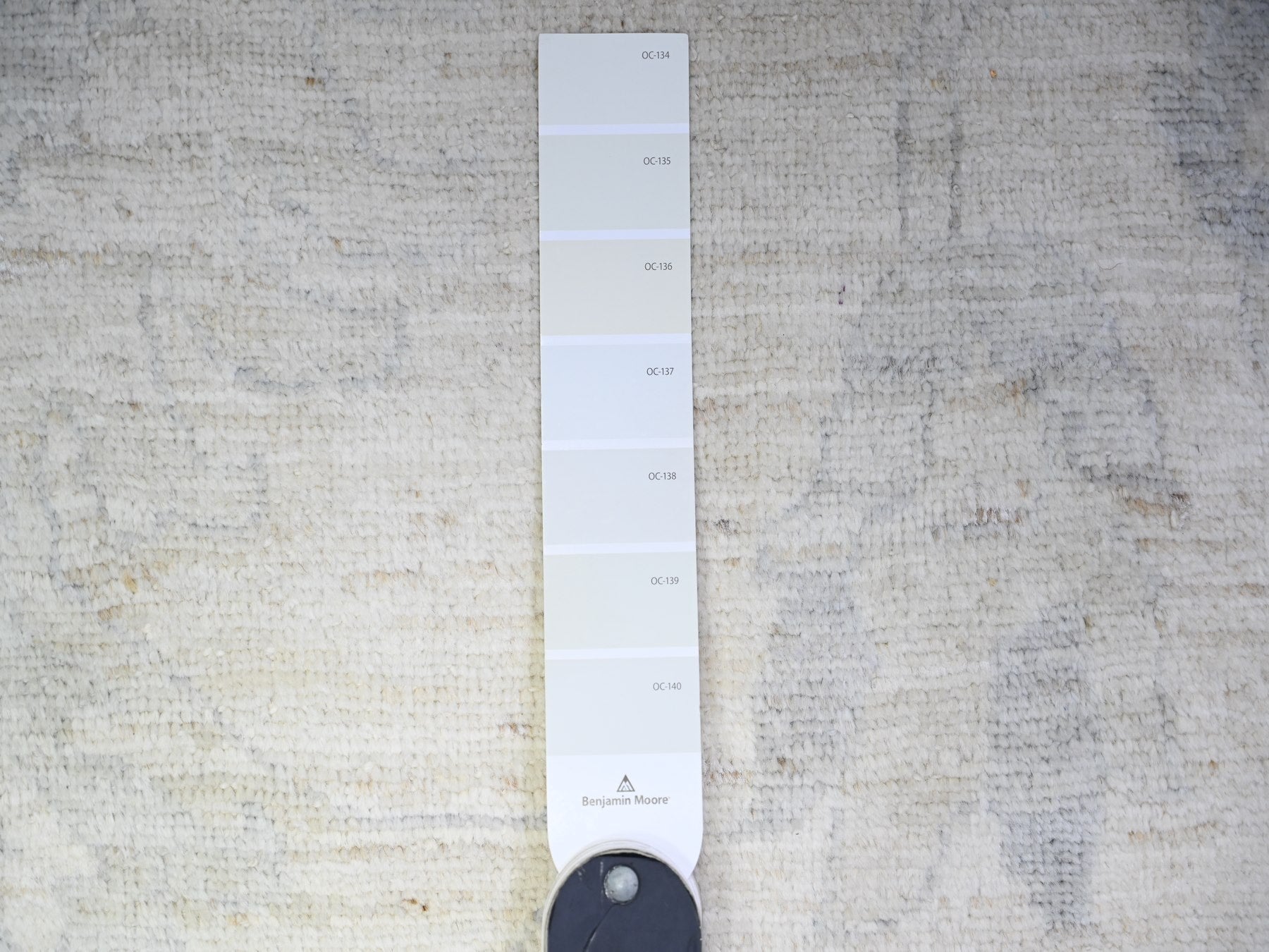 Peshawar Oushak hand-knotted wool rug in Ivory & Gray, 11'6" x 15'3" — SKU O088141 (view 7)