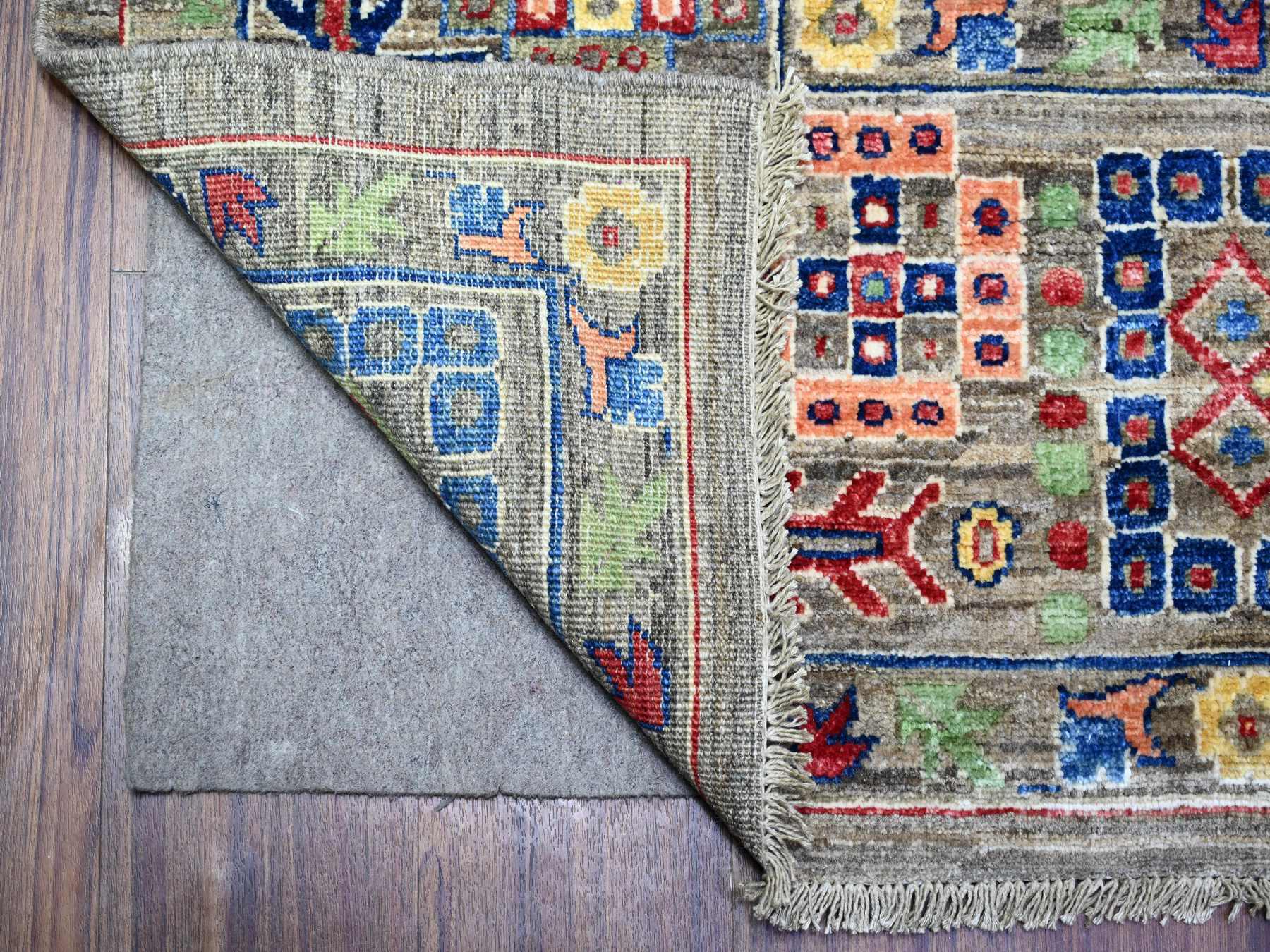 Mahal Oushak hand-knotted wool rug in Gray, 8' x 9'10" — SKU O088193 (view 4)