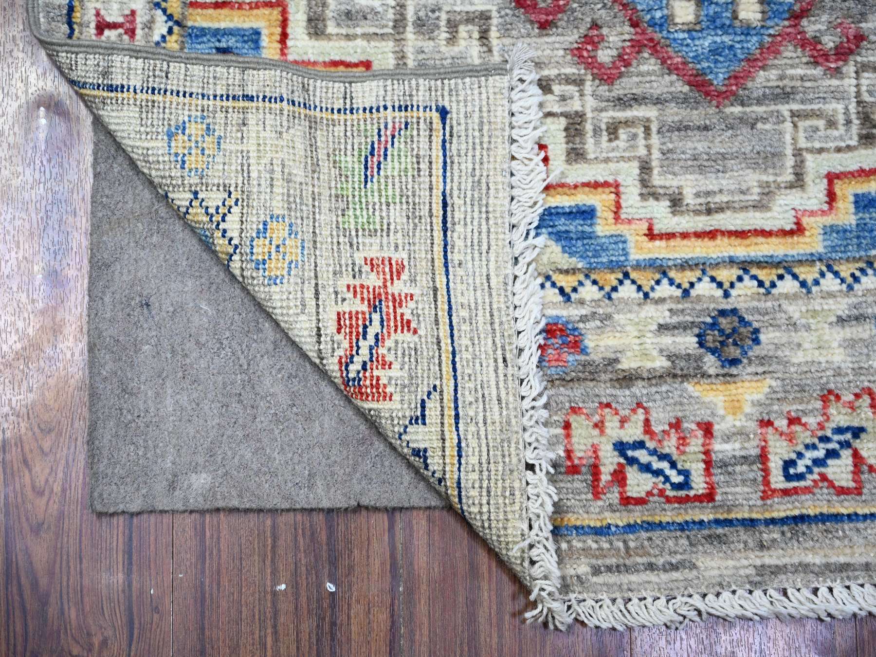 Gray 3'1" x 9'9" Oushak / Peshawar Hand knotted Wool Rug - Sku: O088247