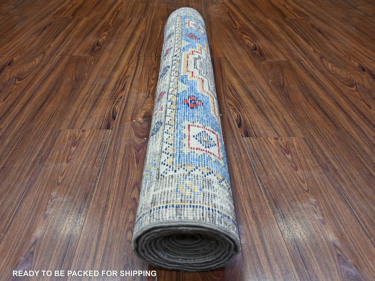 Oushak Oushak hand-knotted wool runner in Gray, 3'1" x 9'9" — SKU O088247 (view 4)