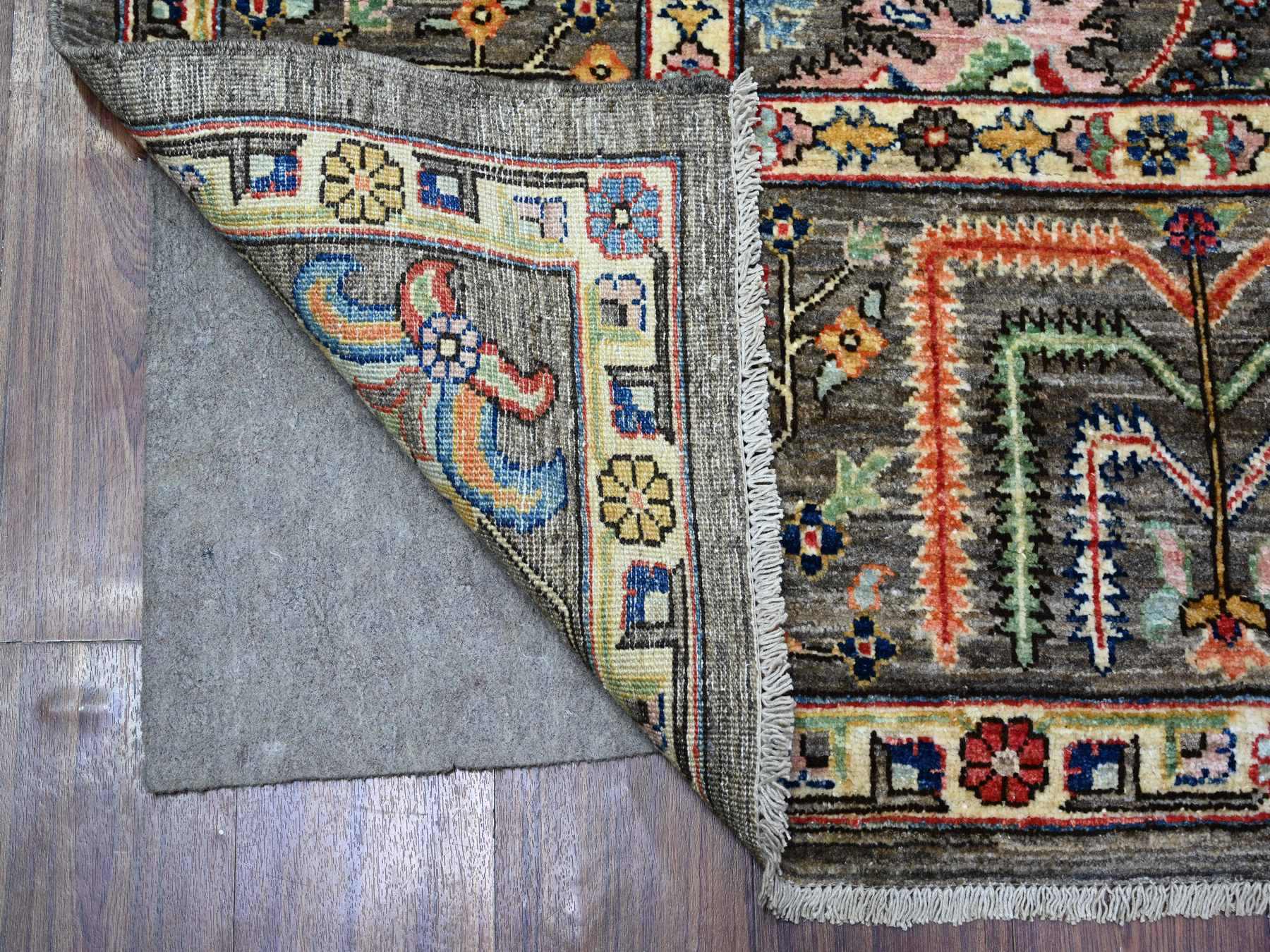 Oushak hand-knotted wool rug in Gray, 8'2" x 9'11" — SKU O088268 (view 4)