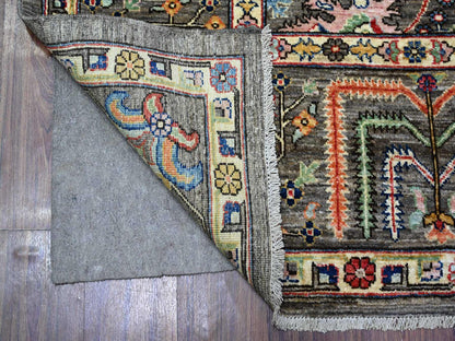 Oushak hand-knotted wool rug in Gray, 8'2" x 9'11" — SKU O088268 (view 4)