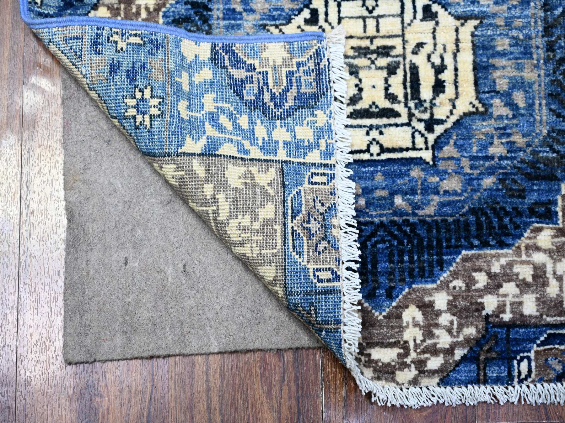 Blue 2'6" x 6'8" Traditional Hand knotted Wool Rug - Sku: O088334