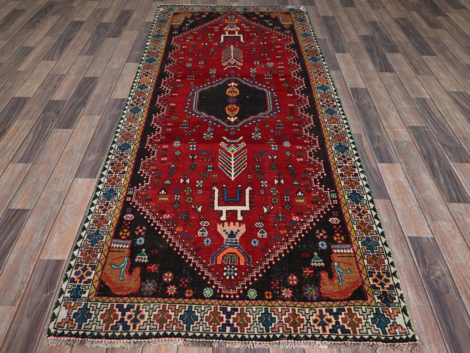 Shiraz Vintage hand-knotted wool runner in Red & Ivory, 3'5" x 8'2" — SKU O0883 (view 2)