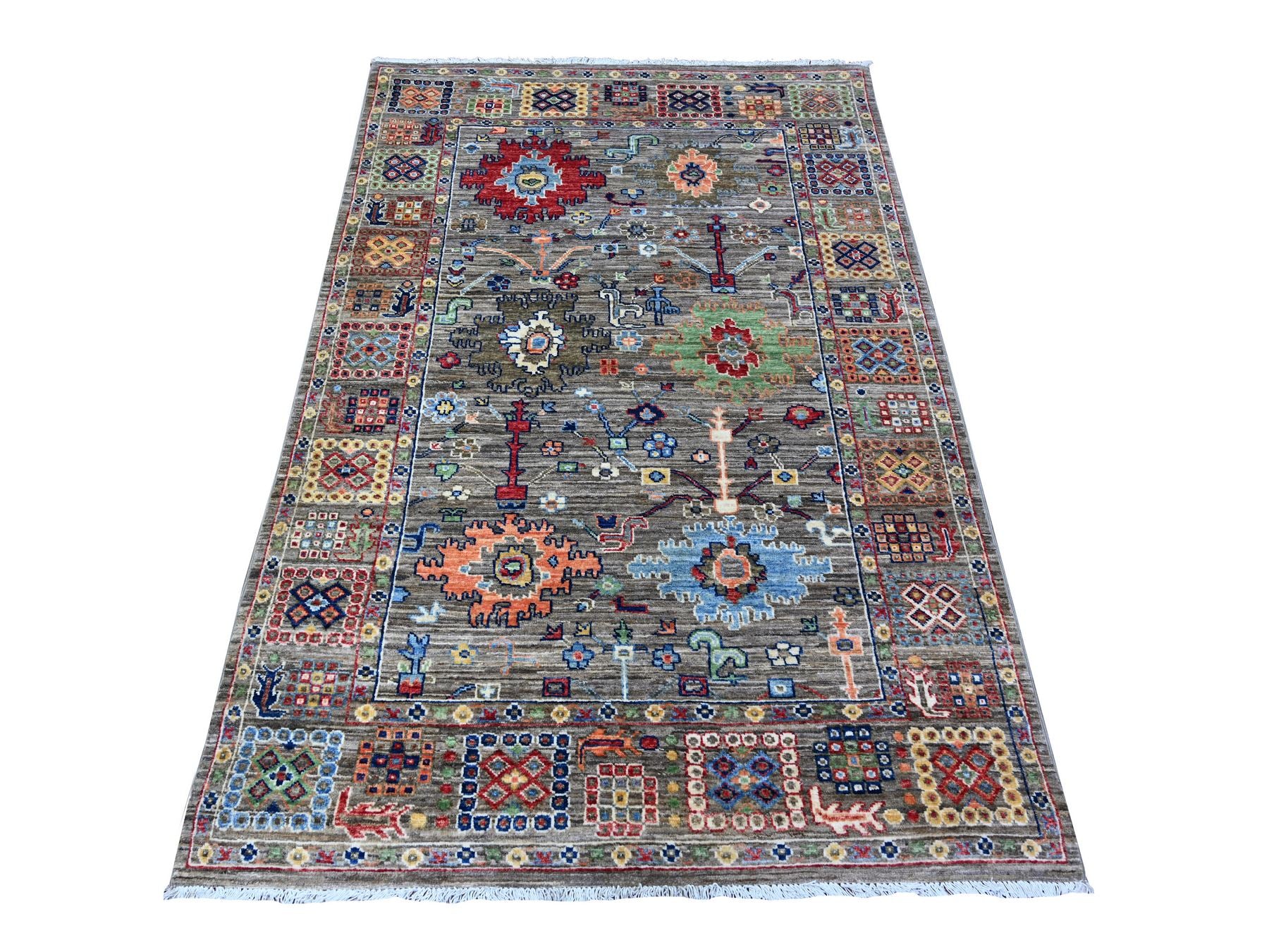 Mahal Oushak hand-knotted wool rug in Gray, 3'10" x 5'9" — SKU O088481