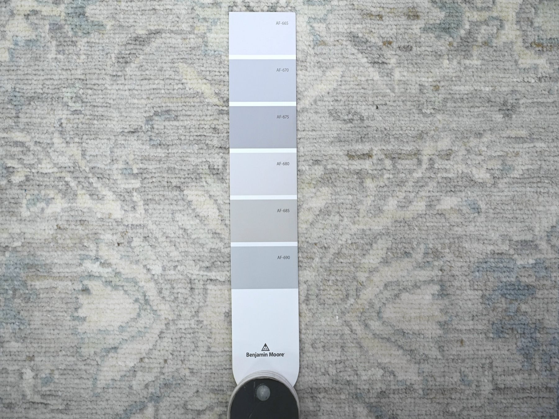 Heriz Oushak hand-knotted wool runner in Gray & Ivory, 2'8" x 11'10" — SKU O088536 (view 3)