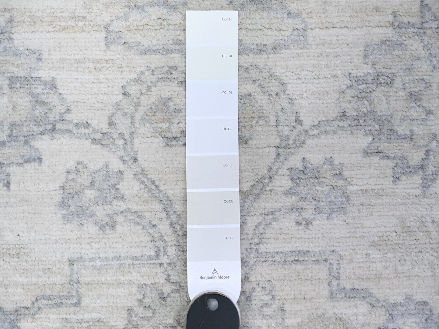 Peshawar Oushak hand-knotted wool runner in Ivory & Blue, 2'6" x 9'10" — SKU O088550 (view 3)