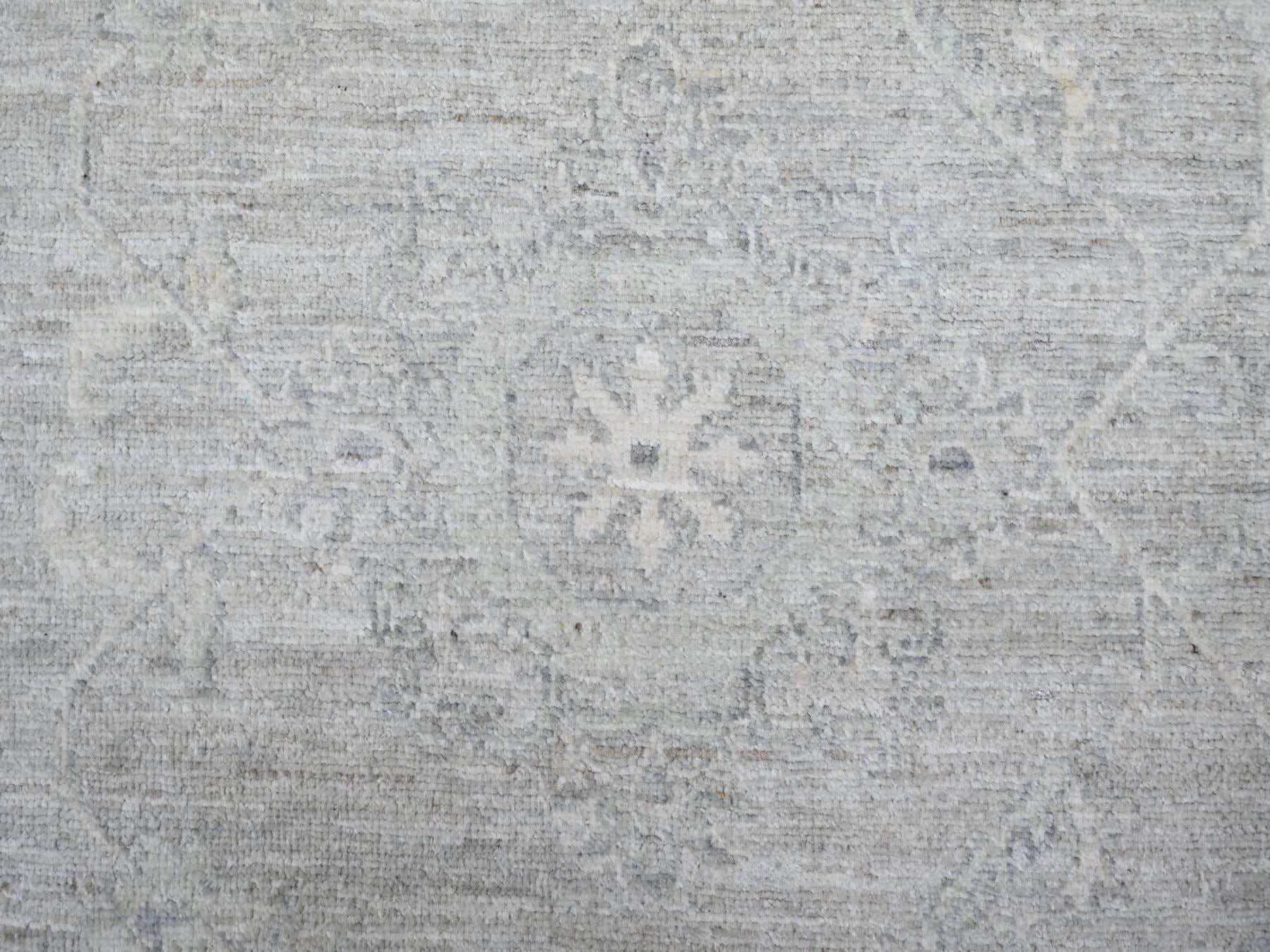 Peshawar Oushak hand-knotted wool rug in Gray, 8'10" x 11'5" — SKU O088582 (view 8)