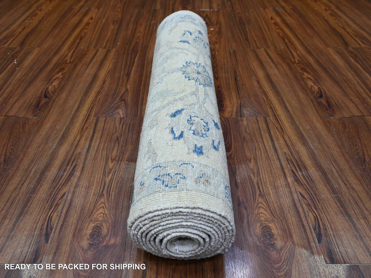 Peshawar Oushak hand-knotted wool runner in Ivory & Gray, 2'8" x 11'10" — SKU O088589 (view 4)