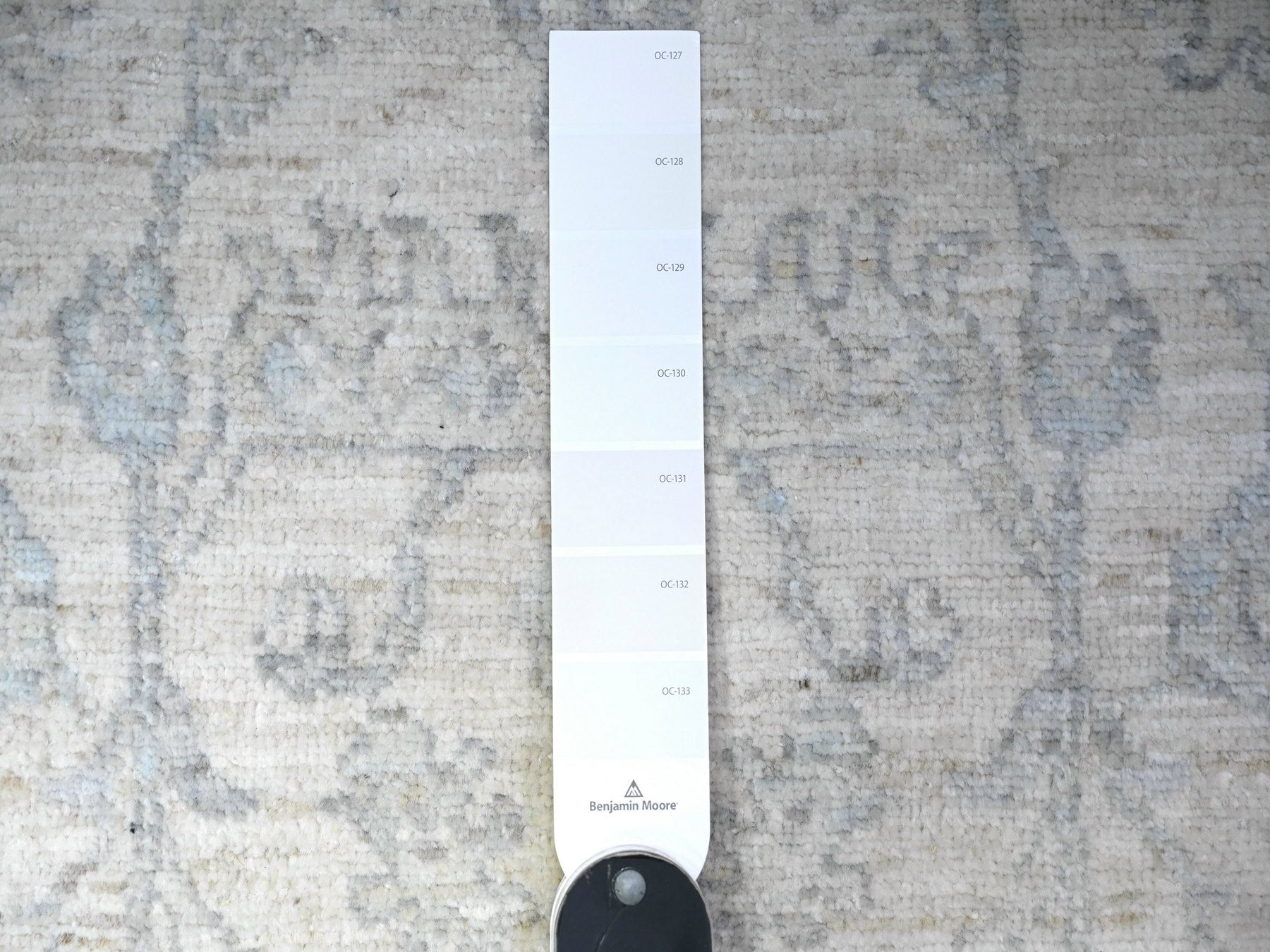 Peshawar Oushak hand-knotted wool runner in Ivory & White, 2'5" x 11'8" — SKU O088634 (view 3)