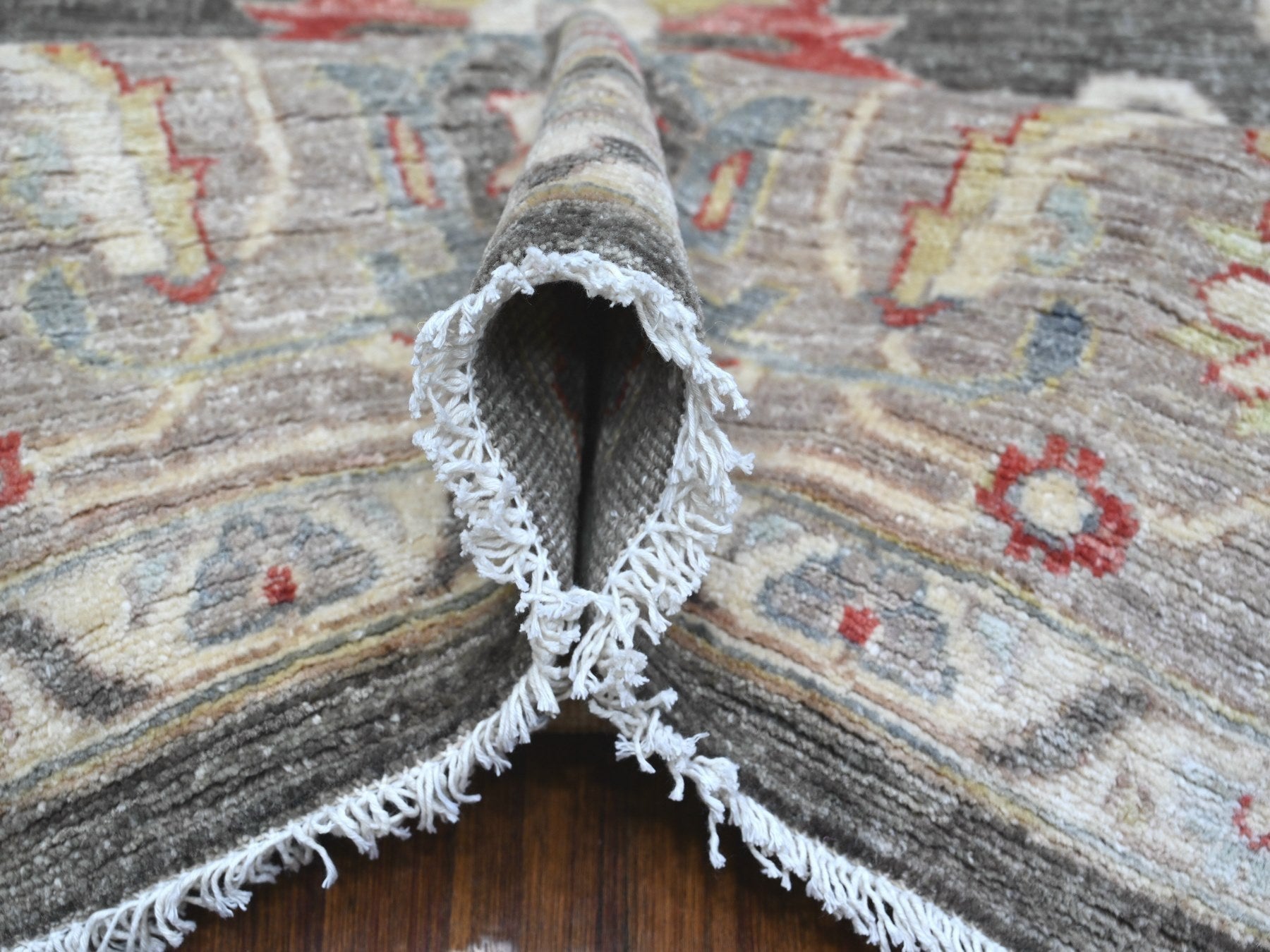 Heriz Traditional hand-knotted wool rug in Black, 7'11" x 9'7", SKU O088873