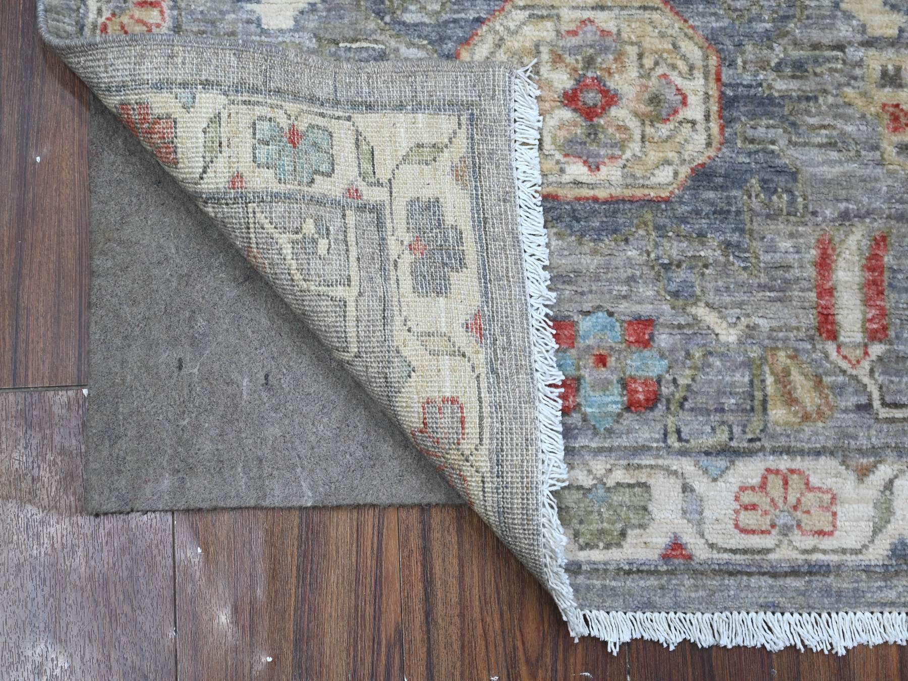Gray 2'6" x 6'0" Tribal Hand knotted Wool Rug - Sku: O088905