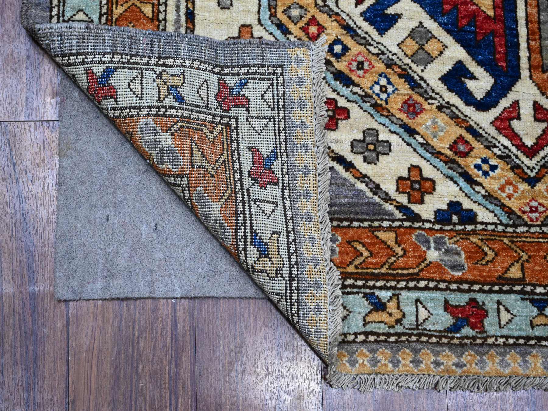 Gray 4'1" x 11'9" Tribal Hand knotted Wool Rug - Sku: O088927