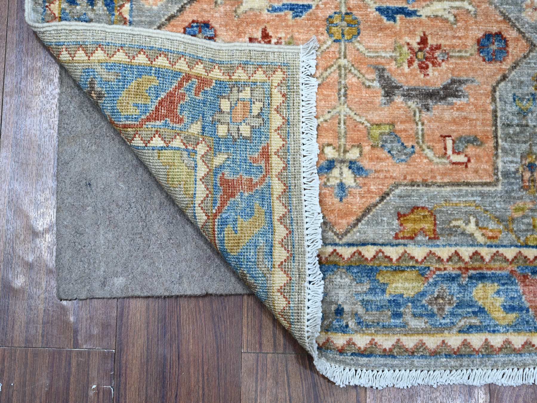 Gray 2'7" x 10'2" Oushak / Peshawar Hand knotted Wool Rug - Sku: O088938