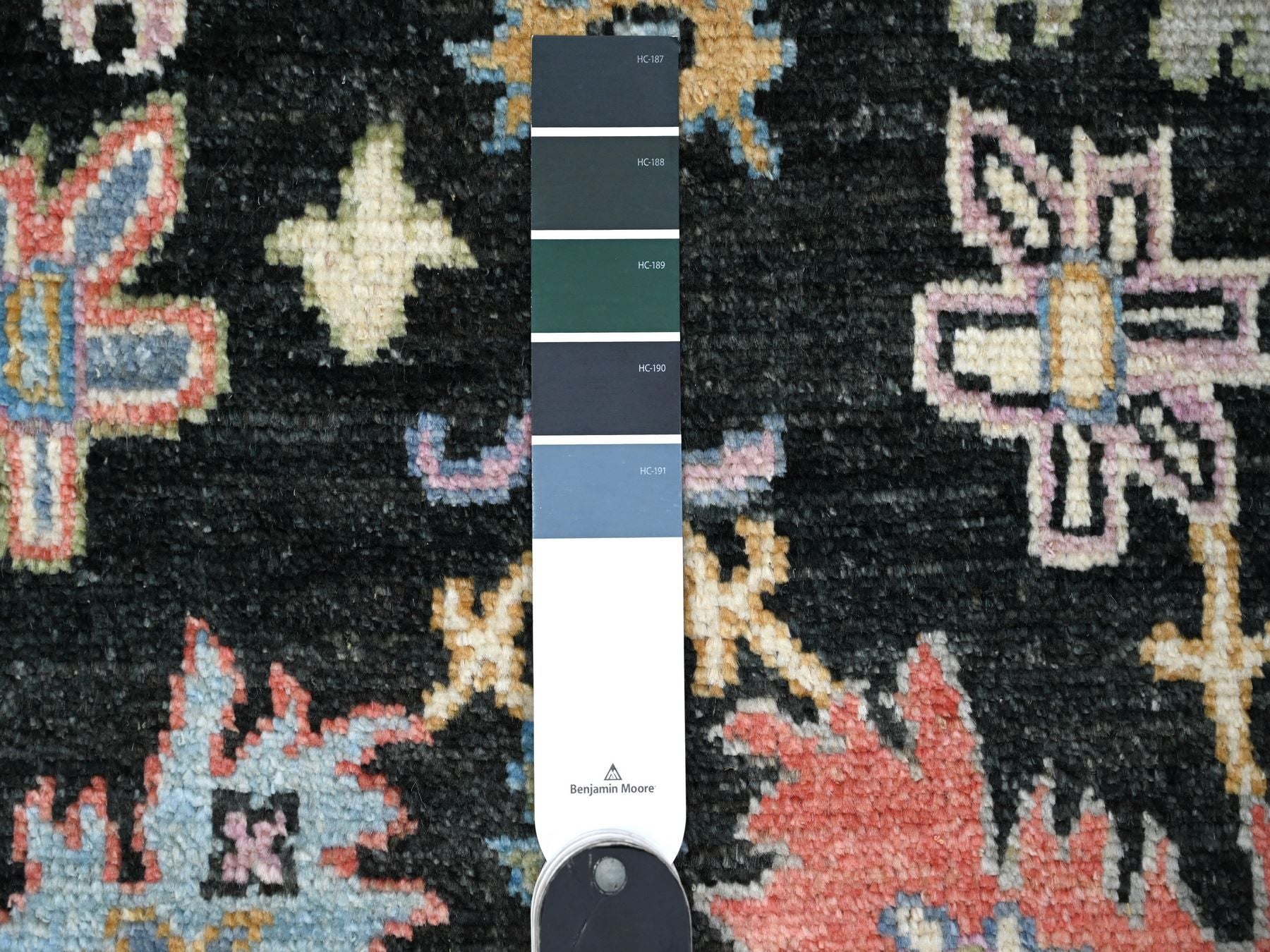Oushak hand-knotted wool rug in Black, 3'2" x 11'5", SKU O089011
