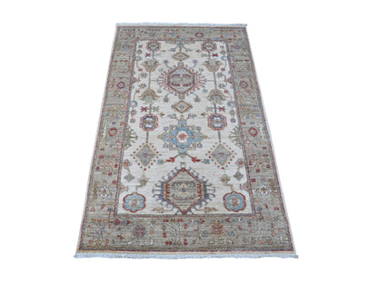 Ivory 2'11" x 5'1" Heriz Hand knotted Wool Rug - Sku: O089039