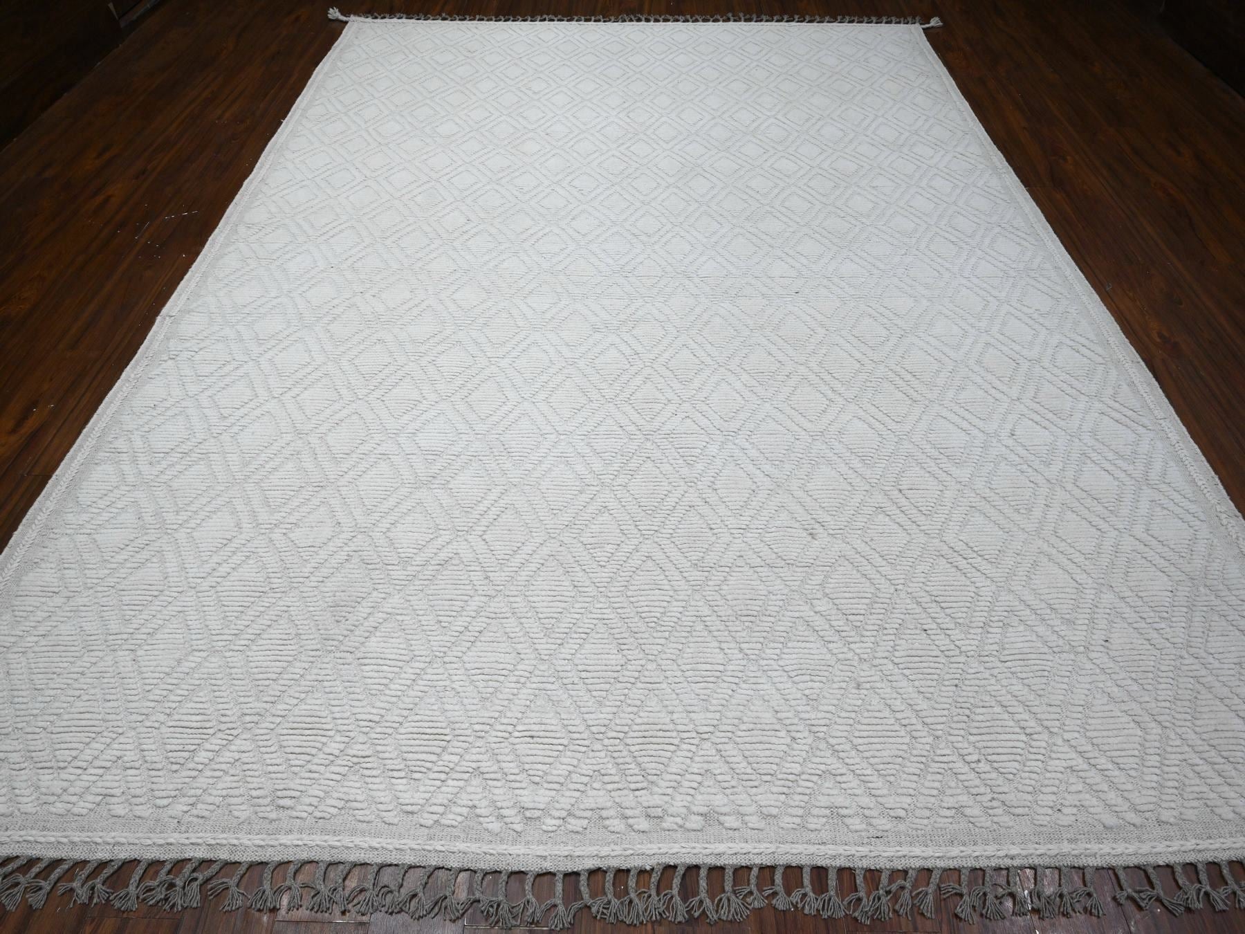 Tribal hand-knotted wool rug in Ivory, 9'1" x 12'1", SKU O089180