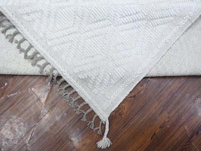 Ivory 9'1" x 12'1" Tribal Hand knotted Wool Rug - Sku: O089180