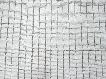 Ivory 12'2" x 15'2" Tribal Hand knotted Wool Rug - Sku: O089192