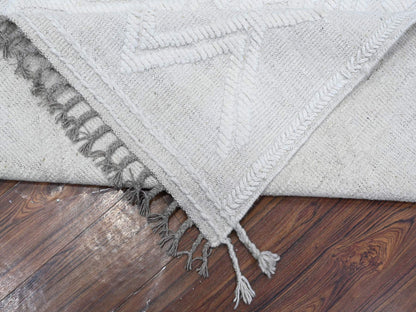 Ivory 9'0" x 12'6" Tribal Hand knotted Wool Rug - Sku: O089195