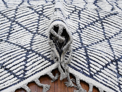 Ivory 9'1" x 12'4" Tribal Hand knotted Wool Rug - Sku: O089334