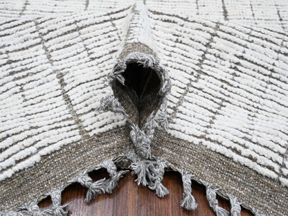 Ivory 12'2" x 15'9" Tribal Hand knotted Wool Rug - Sku: O089335