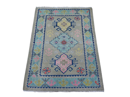 Grey 2'10" x 4'0" Tribal Hand knotted Wool Rug - Sku: O089400