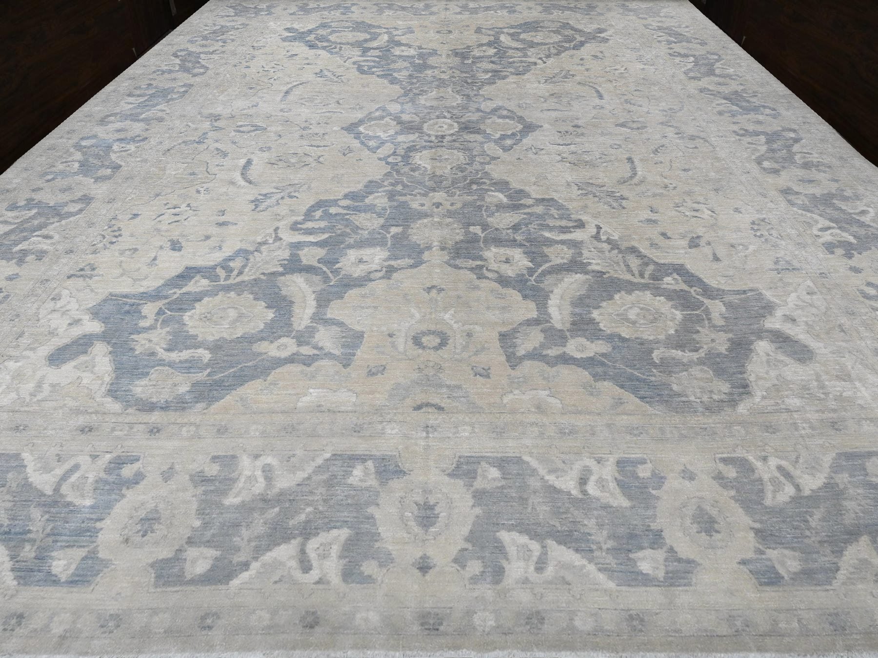 Peshawar Vintage hand-knotted wool rug in Ivory, 18'6" x 24'2", SKU O089478